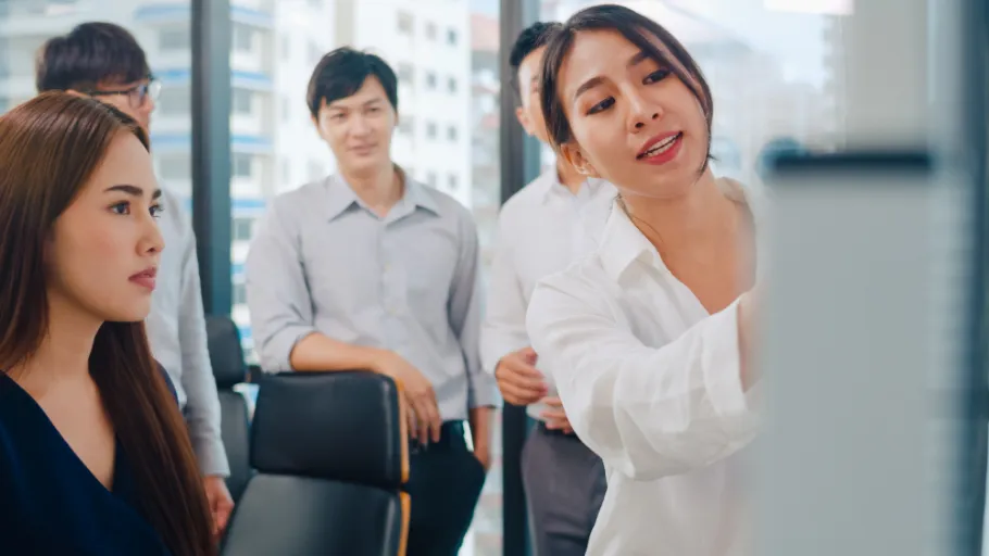 Strategic Advantage of Outsourcing Social Media Management
