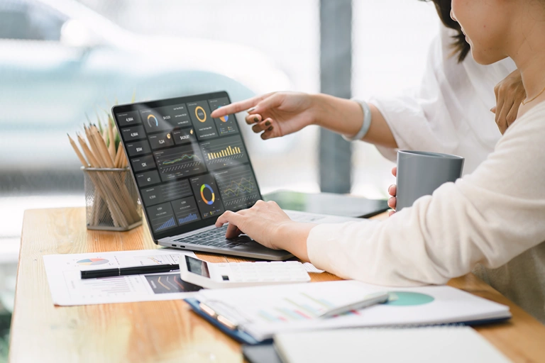 zoho crm vs odoo crm